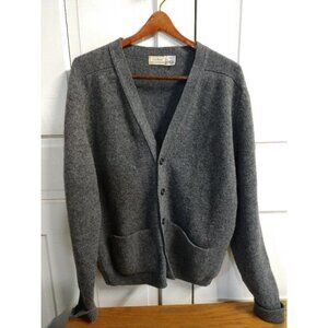 L.L. Bean Mens Gray Cardigan Sweater Made In England 100% Pure Wool Large